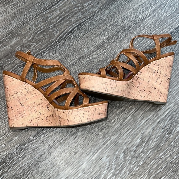 Steve Madden Cork Wedges 7.5 - Picture 10 of 12